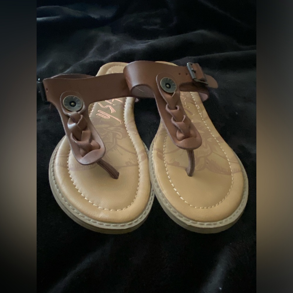 Sandals - Picture 2 of 2